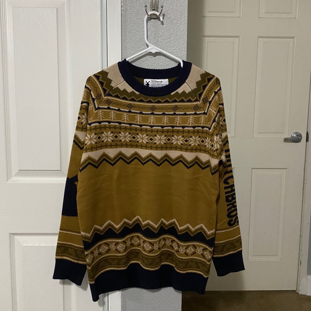 Dutch Bros sweater